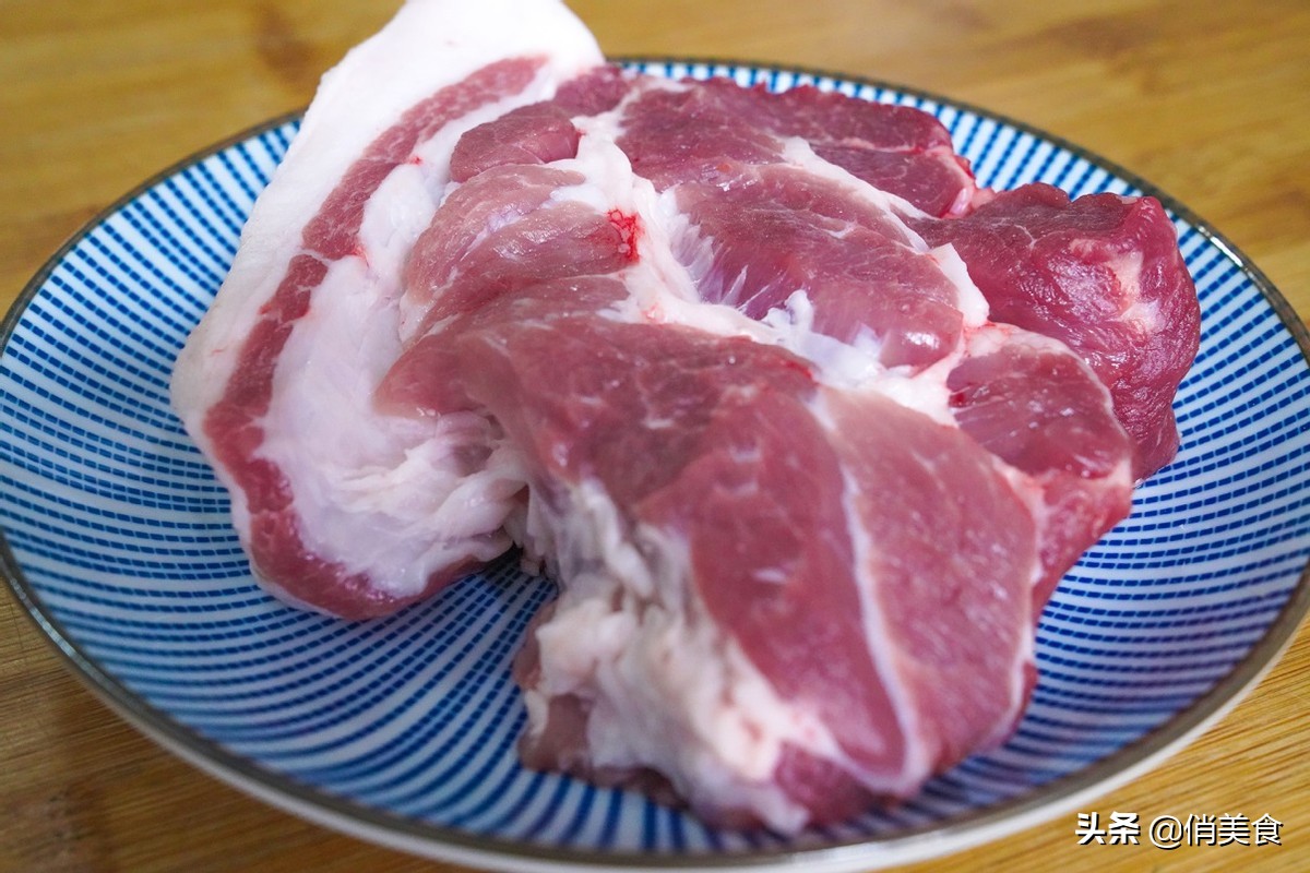 炸肉丸子吃几个不过分,炸丸子记住不要放面粉