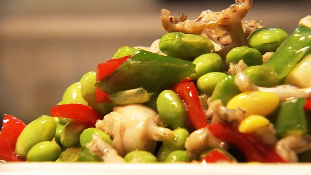 青蛙养殖和蟾蜍养殖,青蛙和癞蛤蟆能够合养吗