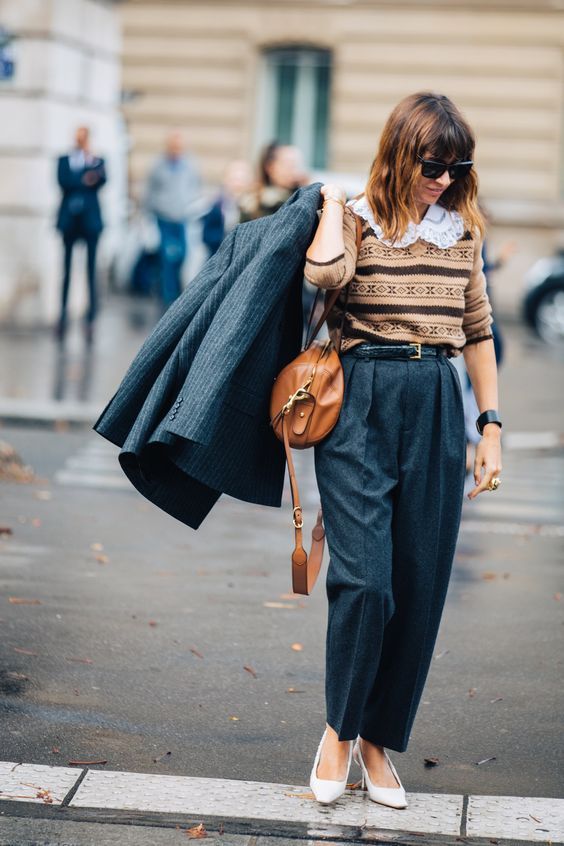 夏天奶奶裤搭配什么款式的上衣,奶奶裤穿大一码还是穿正码好看
