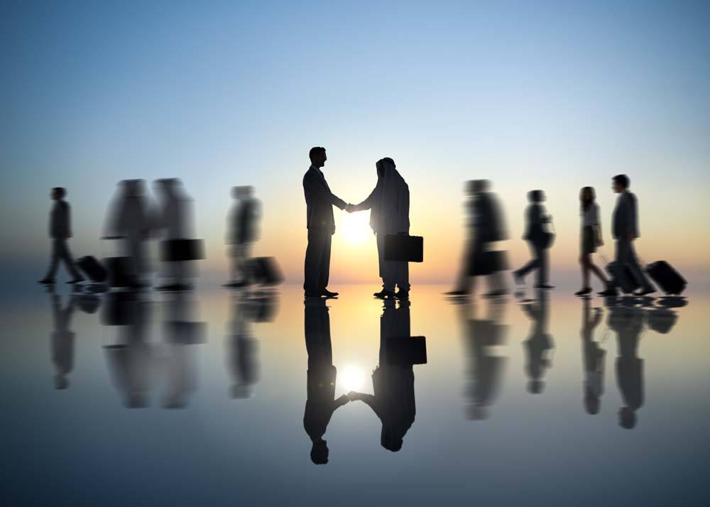 同学聚会中途偷偷买单,同学聚会大家抢着买单尴尬局面