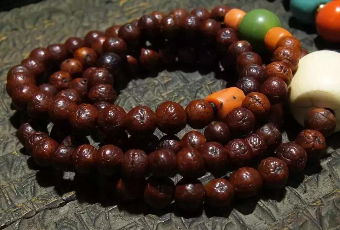 什么凤眼手串比较好,凤眼菩提手串正常1.0到1.5价位