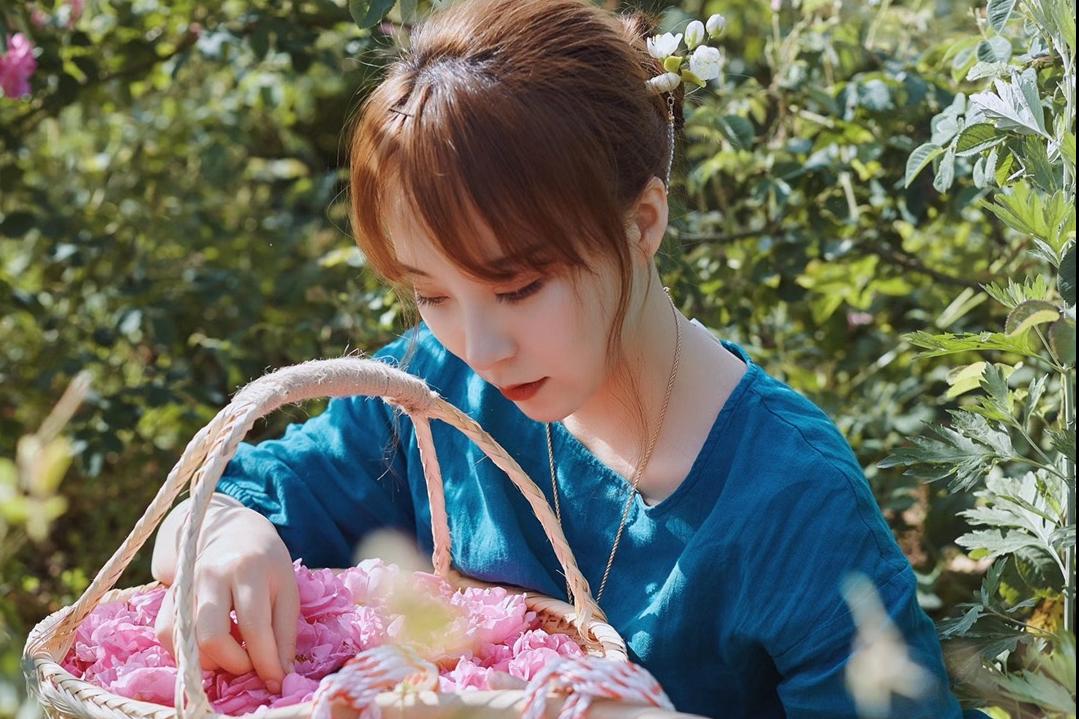 辉县首富董欣个人简介,百元起家