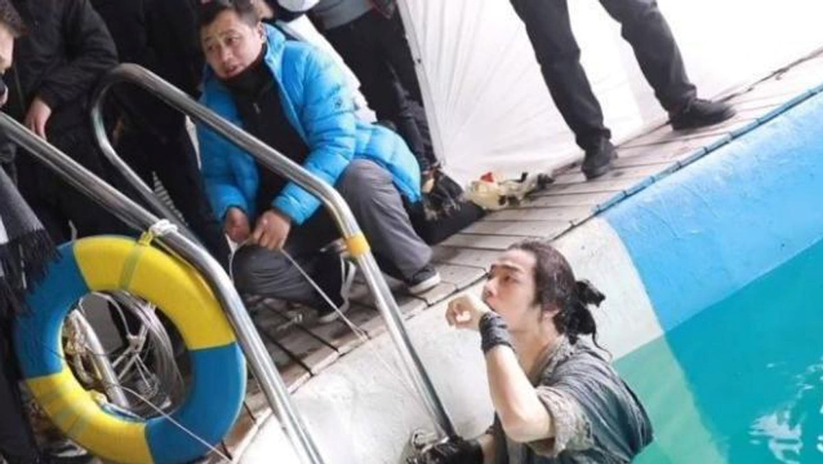 刘德华肖战,刘德华成龙