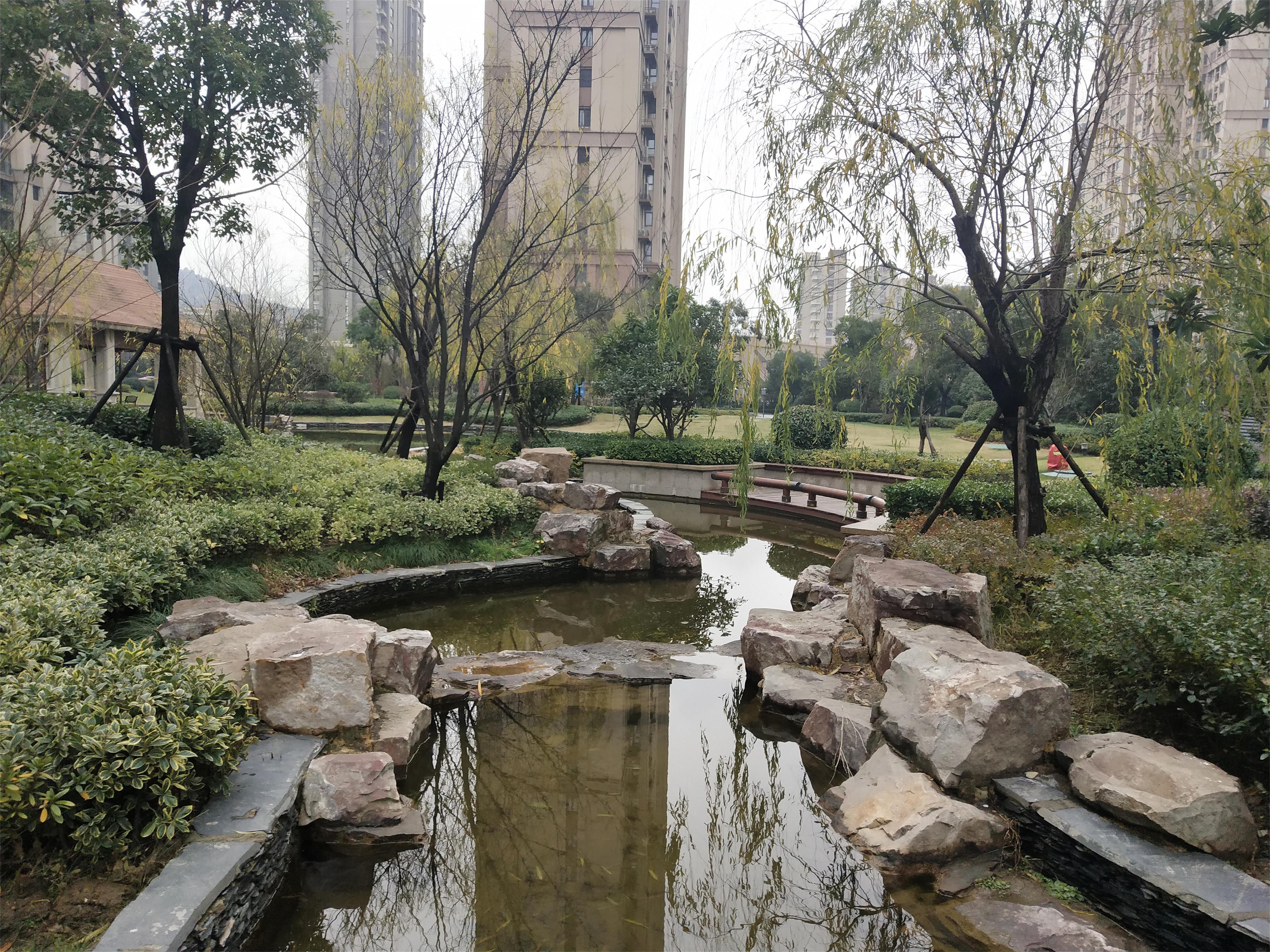 小区周边配套设施齐全楼价,商业交通配套