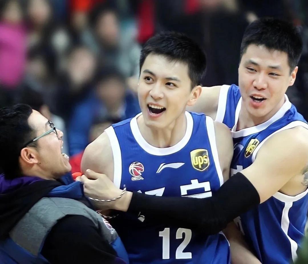 太害羞怎么谈恋爱,和体育生谈恋爱有多浪漫