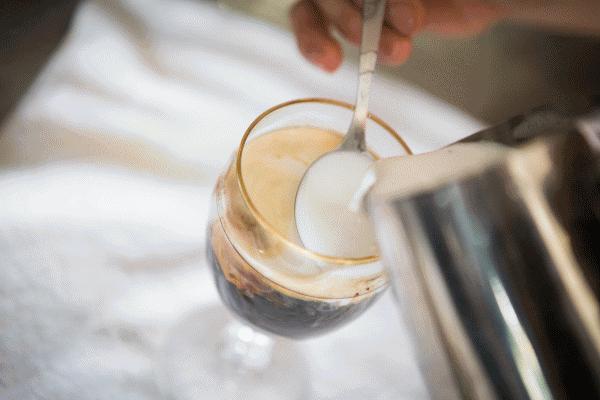 这个城市号称世界gay都，还发明了最出名的假中国菜，你知道吗？