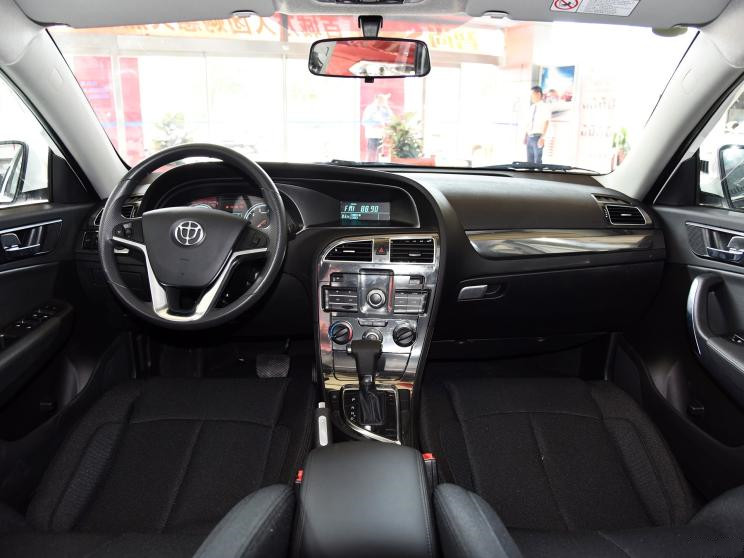 花一元钱坐公交车感受,花一块钱坐带有司机的公交豪华车