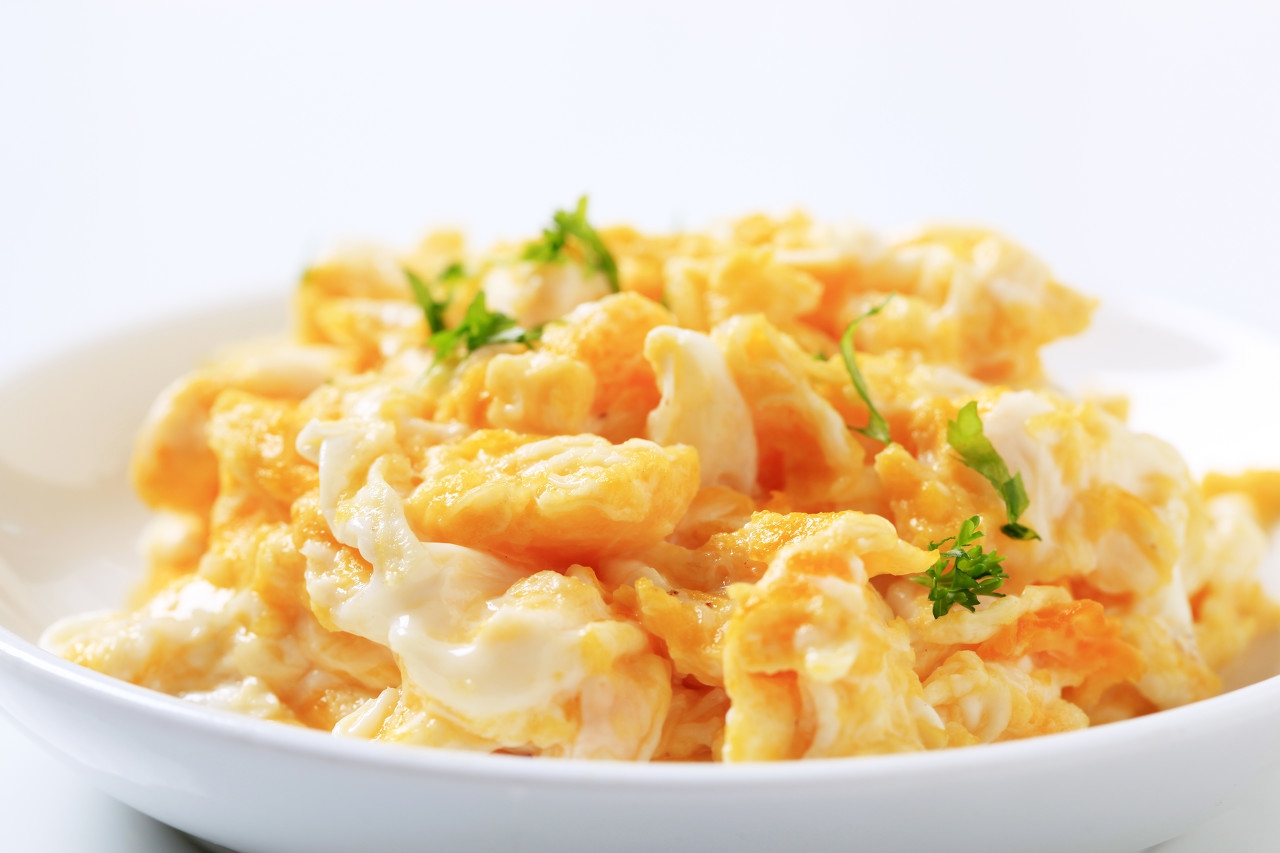 吃鸡蛋会过敏是因为什么,突然对鸡蛋过敏是怎么回事