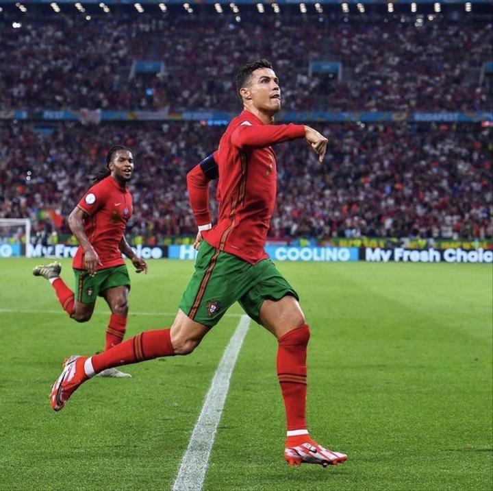 c罗进点球本泽马情不自禁庆祝,c罗进点球