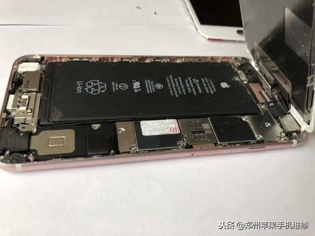 苹果6Splus更换屏幕总成视频,苹果6plus屏幕总成带配件更换教程