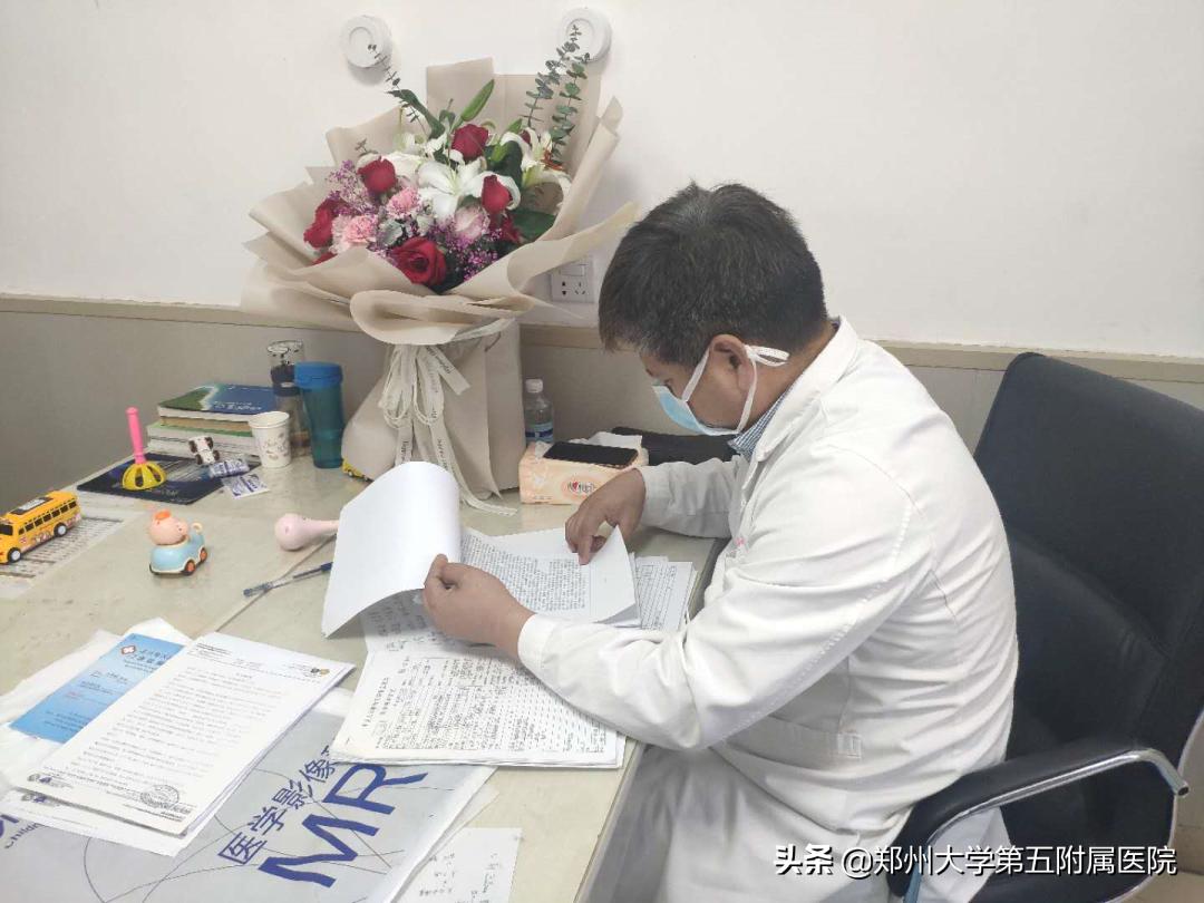 把握“救命”与“救智”平衡,病毒性脑炎患儿再次喊出“爸爸”