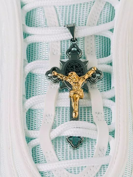 1W+秒售罄的“注水球鞋”,究竟什么来头?