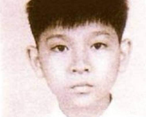 刘德华明星的成名之路解说,刘德华成名之路获奖视频