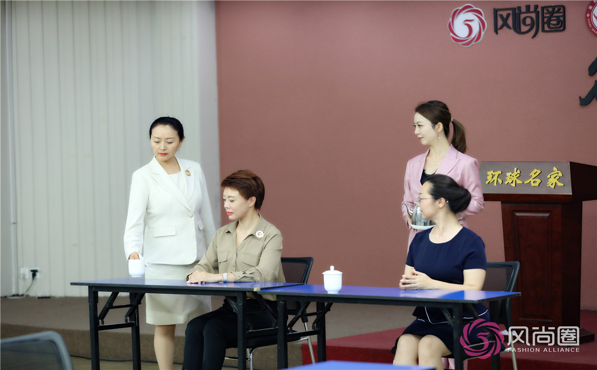 礼仪服务培训学习,服务礼仪培训师课程