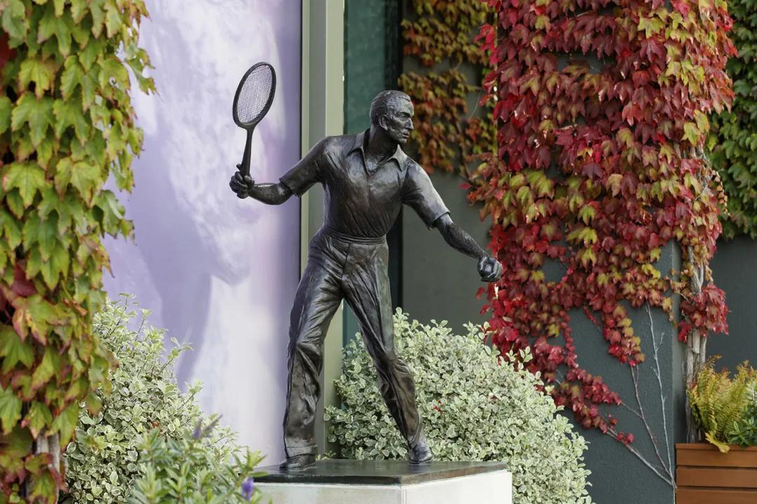 草地网球为什么那么少,草地网球跟红土网球的区别