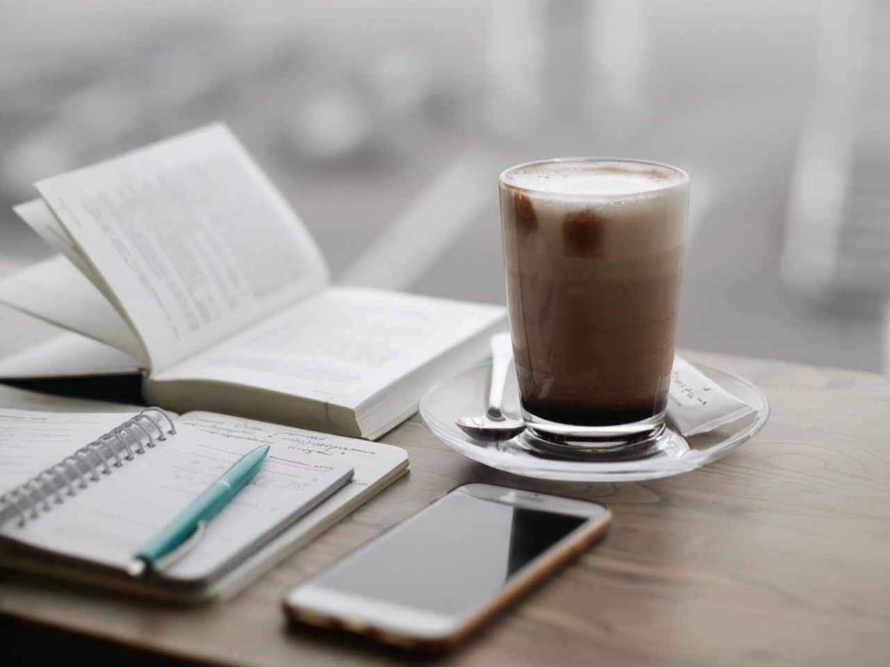 10年工作经验简历怎么写吸引人,应届生0经验销售简历怎么写