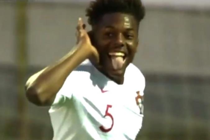 足球小将出走,足球防守门离家出走