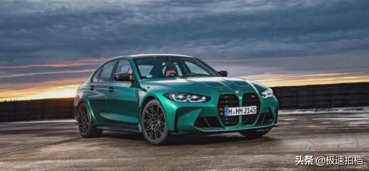 超跑敞篷红色不高于150万,四座敞篷超跑20万左右