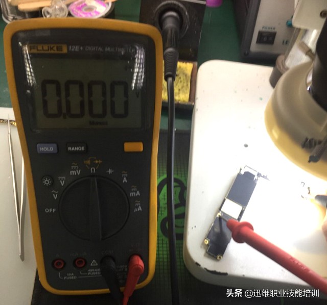 iphone8p摔后原彩不见,iphone8p摔了音量键失灵