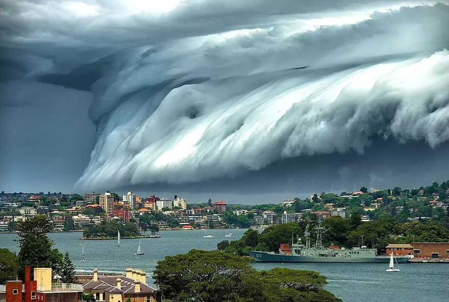 追了十年的云，我还没遇见过这样惊世骇俗的“妖云”