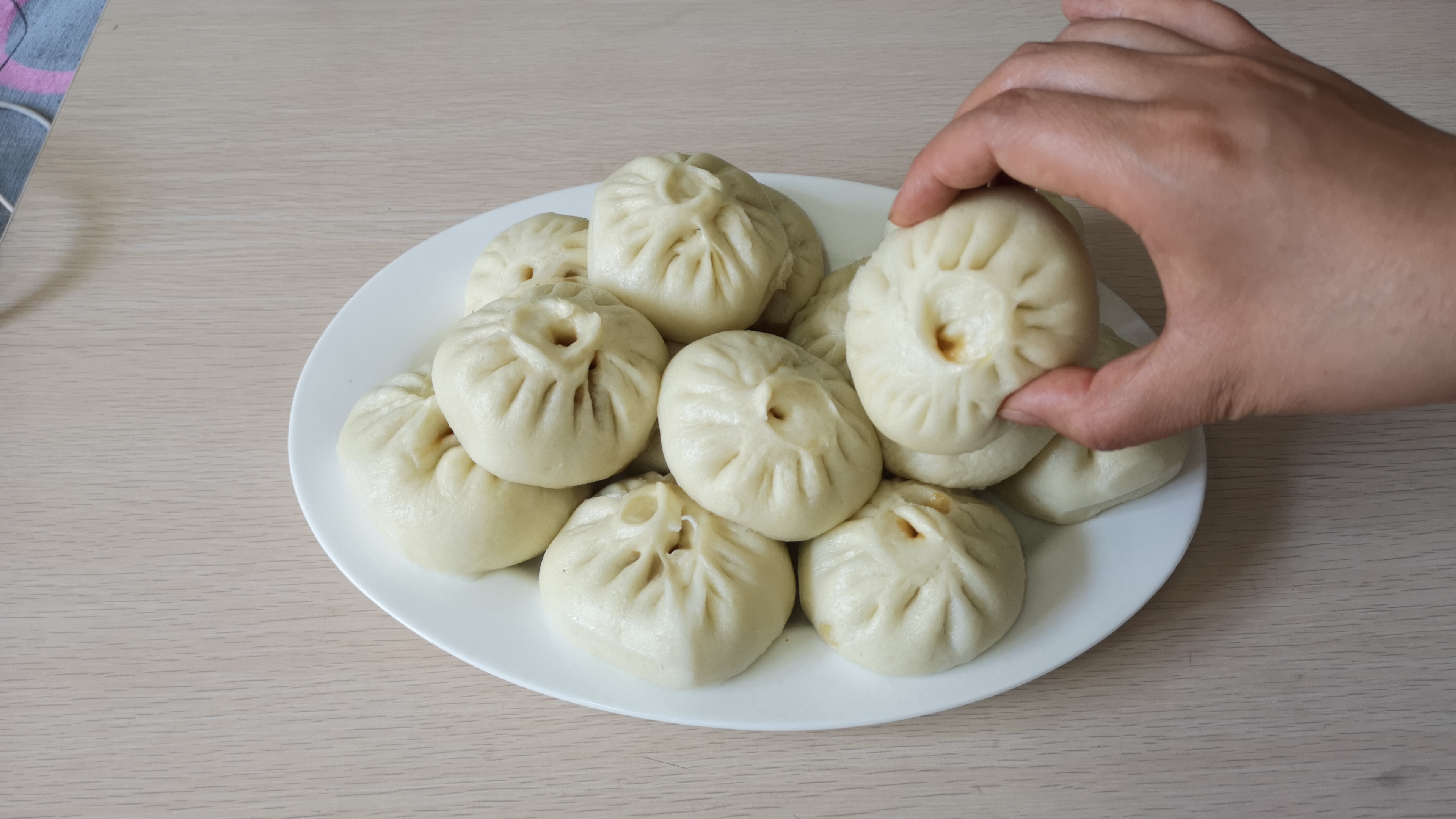 蒸包子的配方比例,蒸包子和面的技巧和配方视频