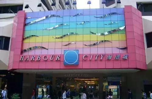 下了飞机运的行李要从哪里拿,下了飞机去哪里取托运的行李