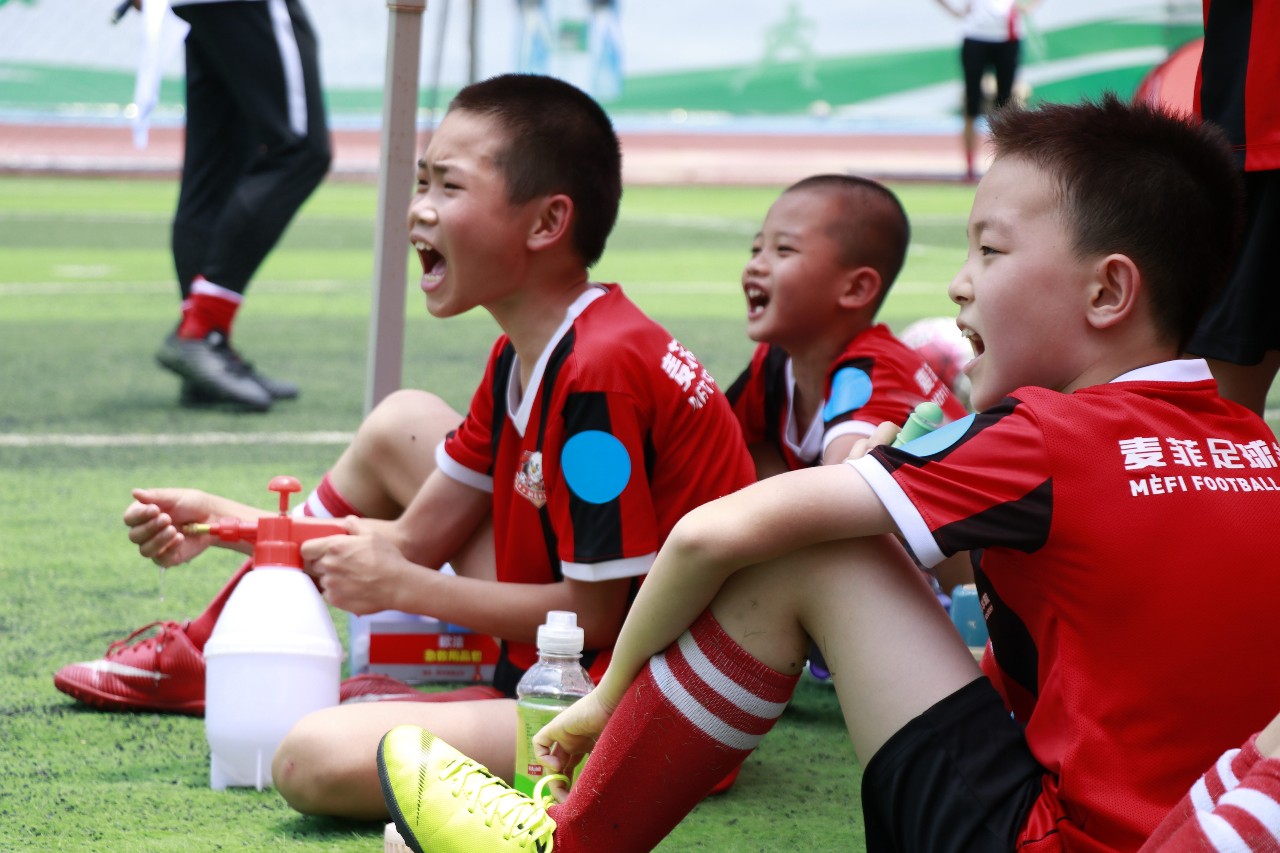 除了“无能狂怒”，我们还能怎样为全线崩盘的国足找回尊严？