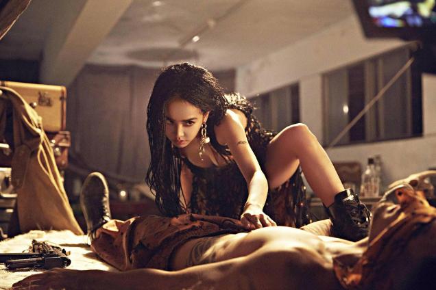 39宀佽敗渚濇灄杩戝喌,钄′緷鏋楁浘缁忎紶杩囩殑缁椈