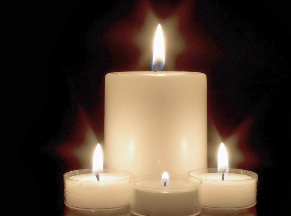 快报丨《剑风传奇》作者逝世，IE浏览器将退出历史舞台