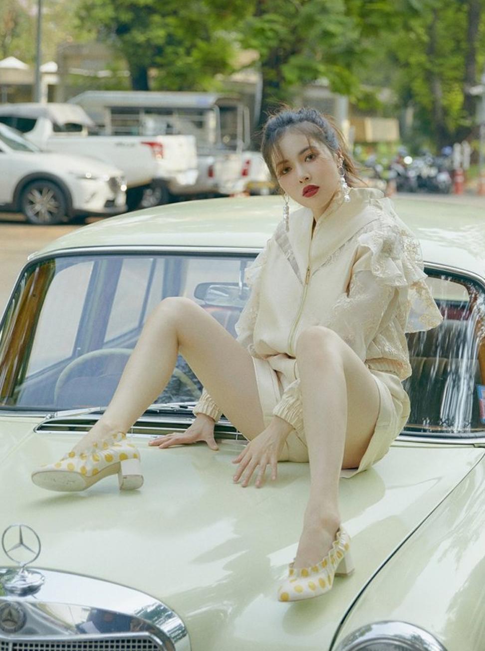 小野马金泫雅秀打底裤,小野马金泫雅大秀身材