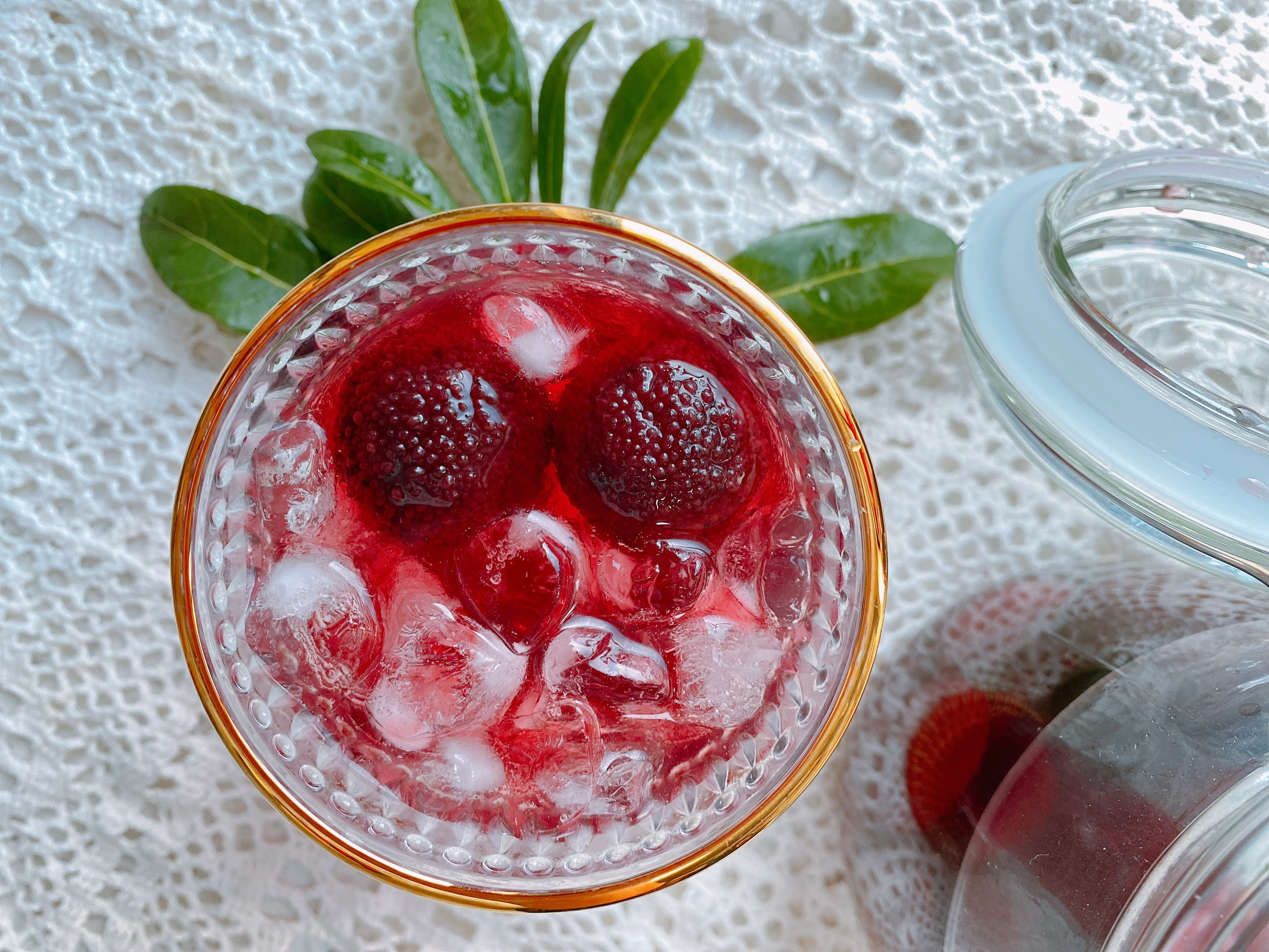 泡杨梅酒的教程十斤酒放多少杨梅,老品种杨梅泡制方法