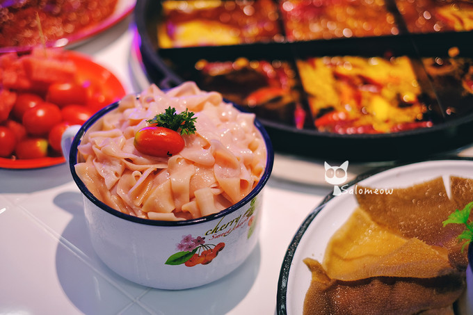 藏于山隐于巷，重庆日夜里的另一番江湖