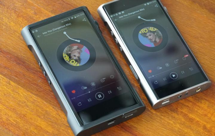 拥有一台苹果手机和华为手机,又一款华为手机新机