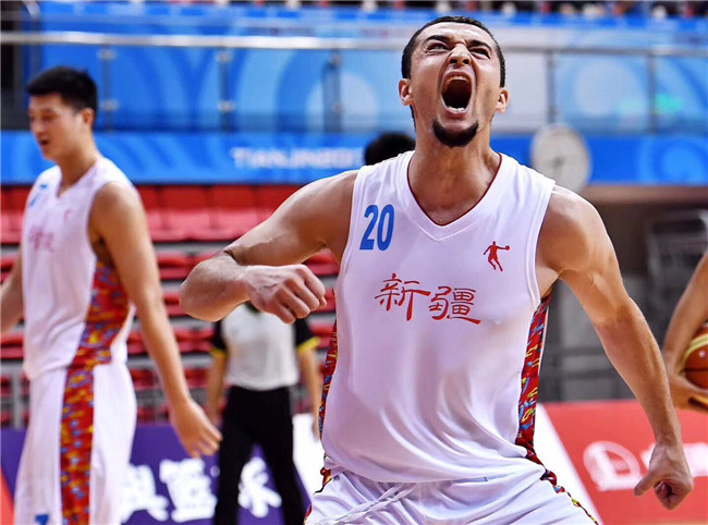 新疆广汇男篮夺冠后回忆,孙保生篮球视频