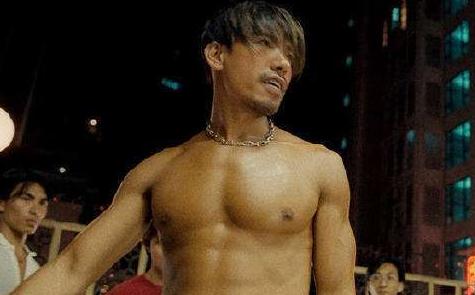 张耀扬近期发型照片,57岁张耀扬弃影从商