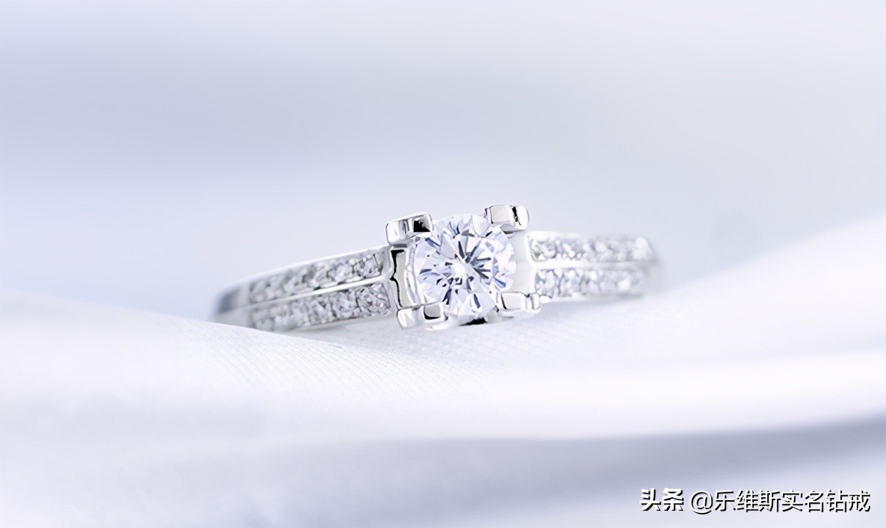 婚戒买铂金好还是买黄金好,婚戒买钻石好还是宝石好