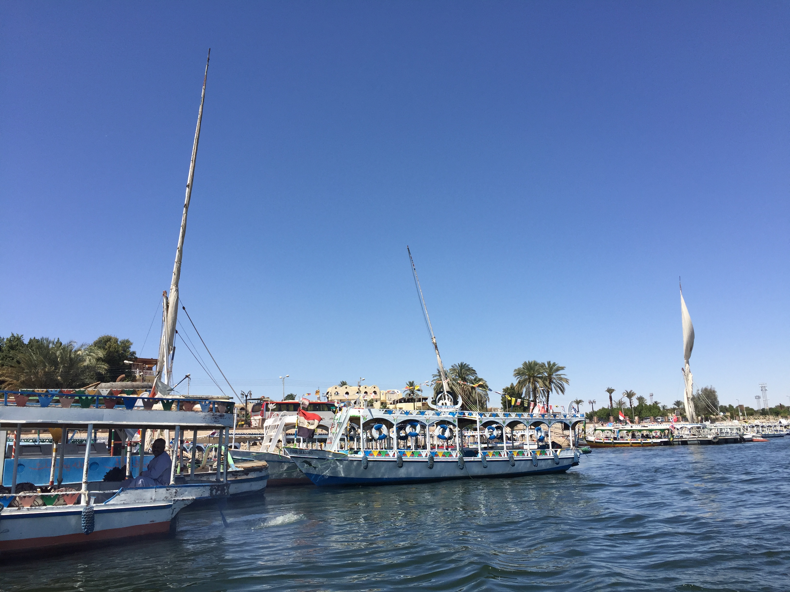 尼罗河畔古埃及文明,尼罗河畔的古埃及妇女