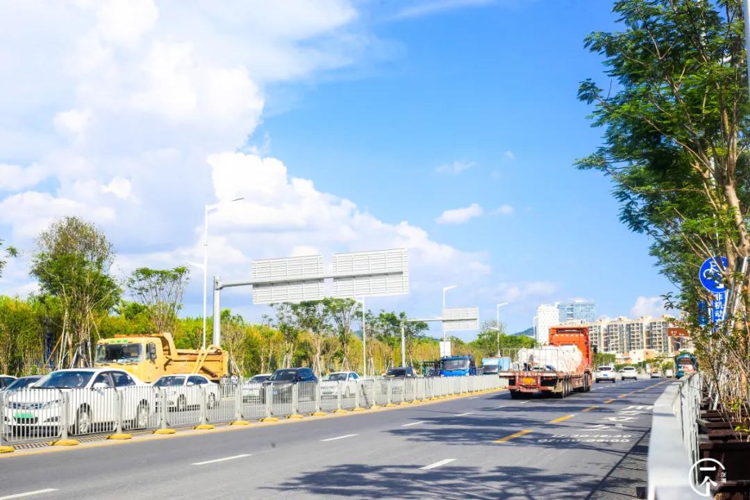 深圳“厂妹”村：租客月入4000，房租500