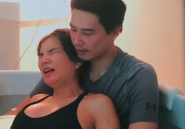 ella水中分娩国外纪实,ella水中分娩男摄影师