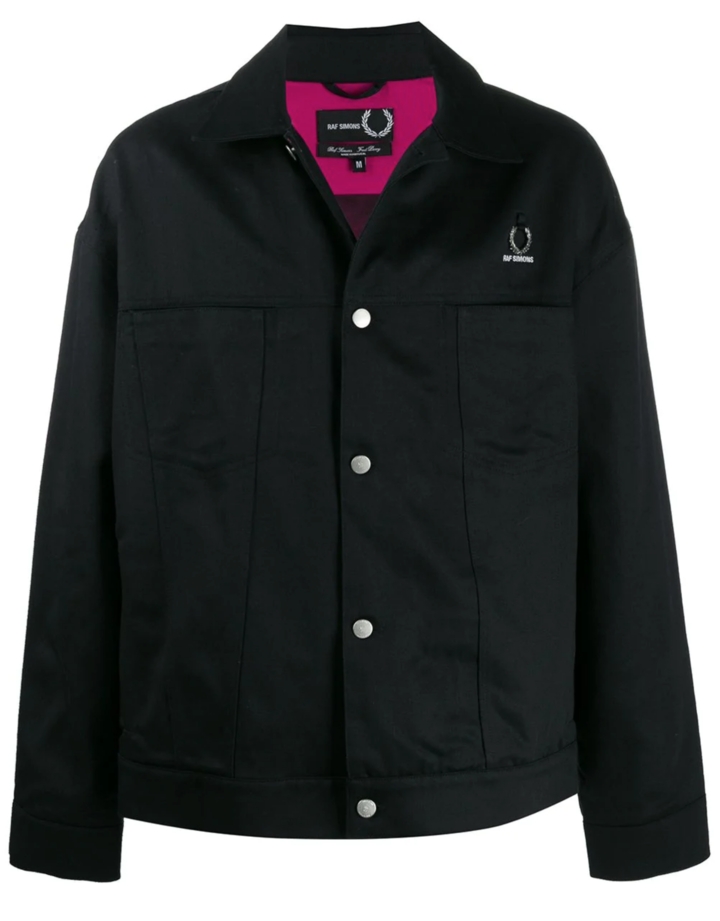 男士优衣库牛仔夹克,最新流行的男士牛仔夹克