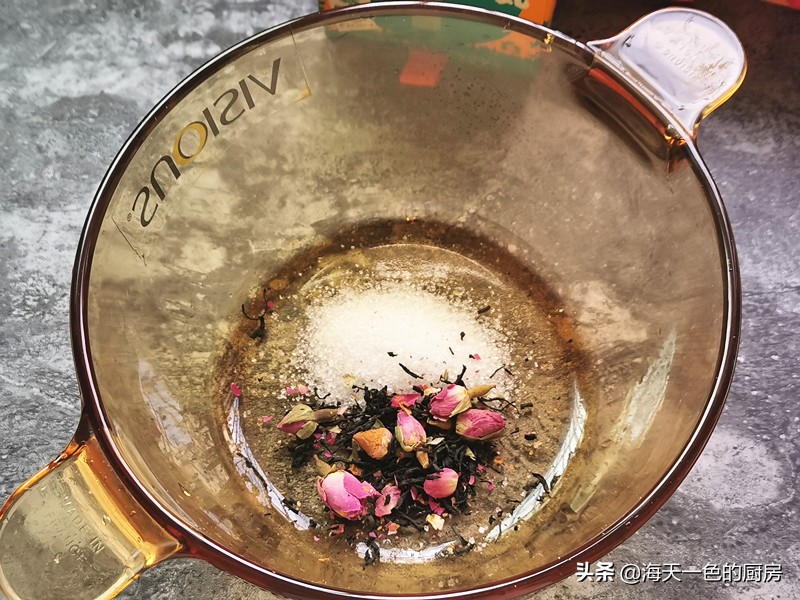 在家做焦糖奶茶简单方法,焦糖奶茶超简单在家里就可以做