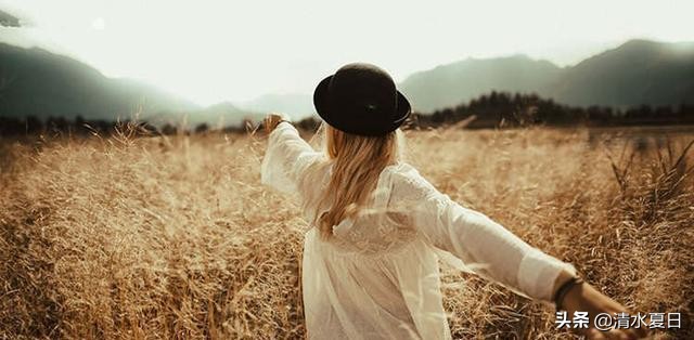 白岩松让孩子吃三种苦的育儿观,白岩松关于李振霞育儿的演讲视频