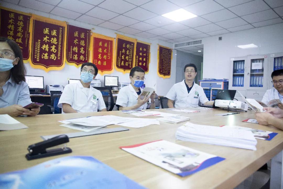 绉戝瀹惰幏鍥藉鑷劧绉戝濂栦竴绛夊,瑗垮畨澶у叴鍖婚櫌楂樻槑