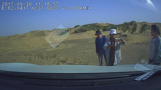 13000公里新手独驾*疆新**日记第23天——塔克拉玛干沙漠陷车自救