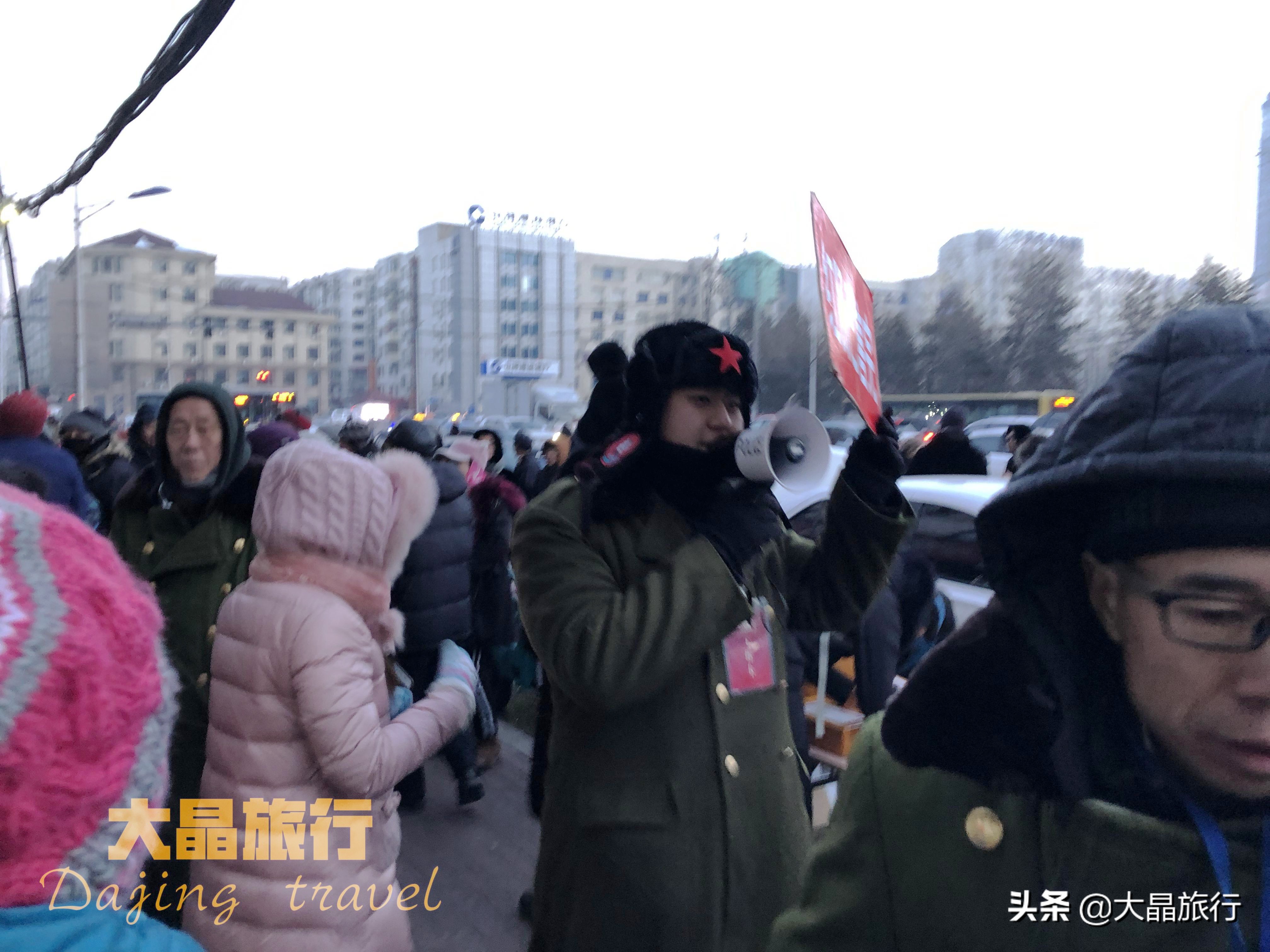 哈尔滨红肠夏天排队买,早上八点排队商委红肠能买到吗