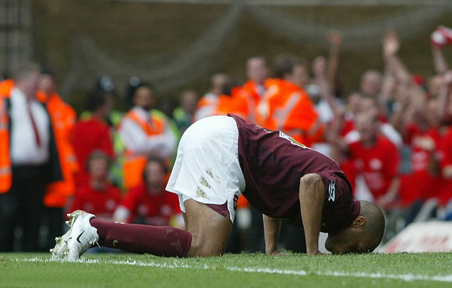 那些年难以忘记的球场,那些逝去的足球巨星