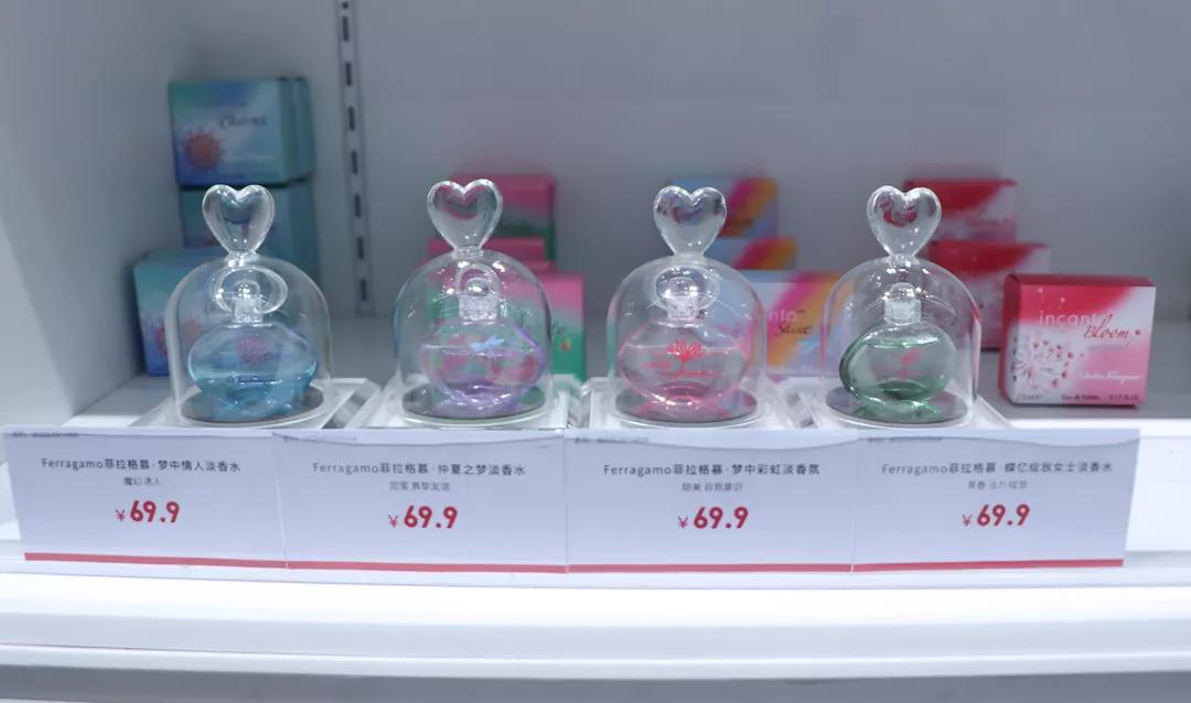 火爆小红书的调色师来柳巷贵都啦！超大牌小样超全美妆等你来打卡