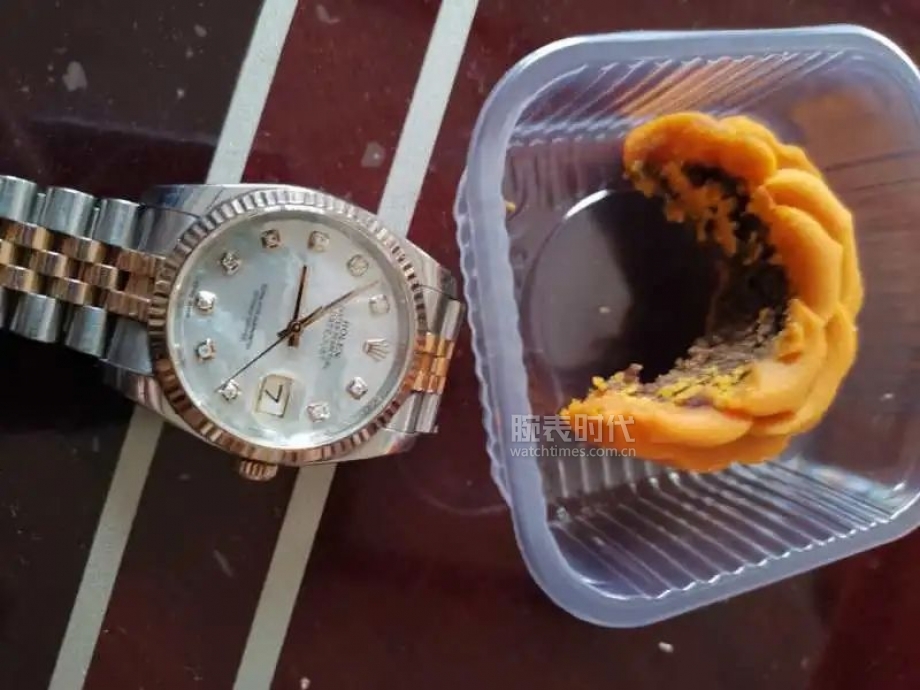 网友晒上千万的手表,网友晒1300手表