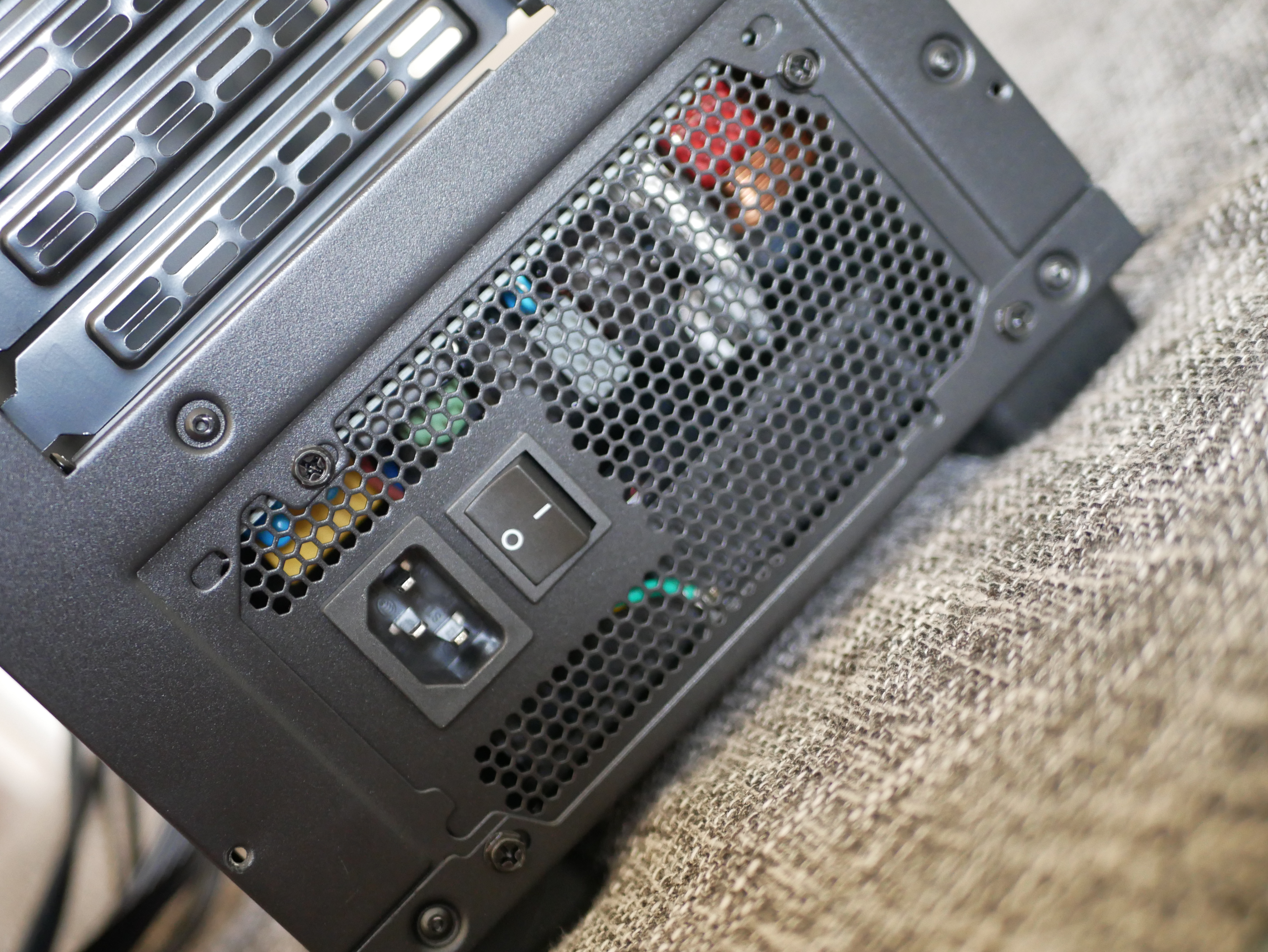 rgb机箱灯光效果,rgb机箱电源线