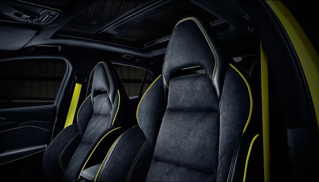 2024款奔驰哪一款最值得买,2手奔驰哪款车最值得入手